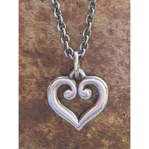 James Avery Retired Sterling Slvr Scrolled Heart Pendant & 18 Inch JA Cable Chai - Picture 5 of 8